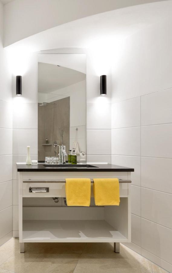 Wirtshaus & Hotel Goldener Greif Edelsfeld Экстерьер фото