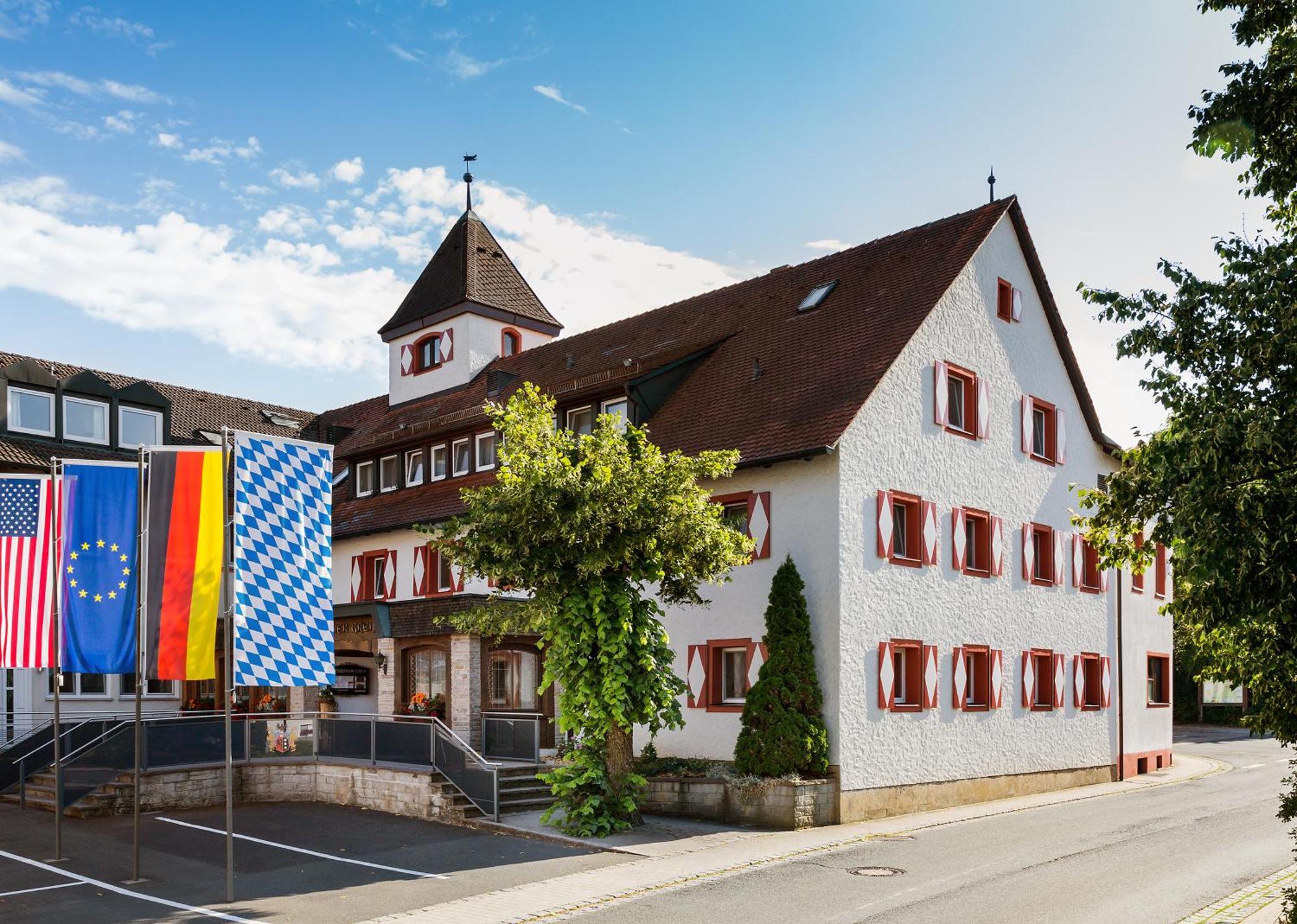 Wirtshaus & Hotel Goldener Greif Edelsfeld Экстерьер фото
